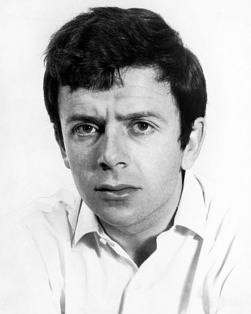 actor Ray Brooks large photo