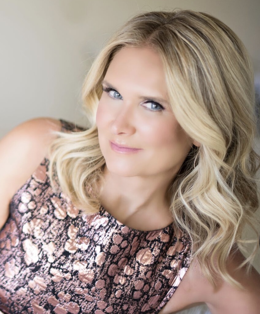 actor Heidi Kozak Haddad large photo