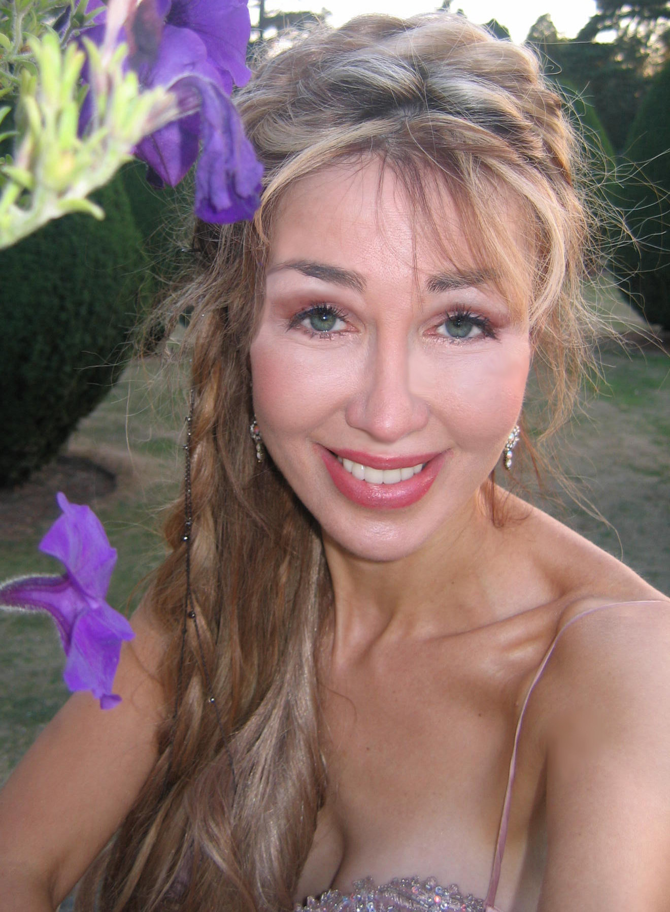 actor Tres Hanley large photo