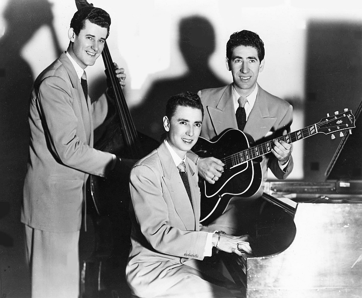 actor Page Cavanaugh Trio large photo