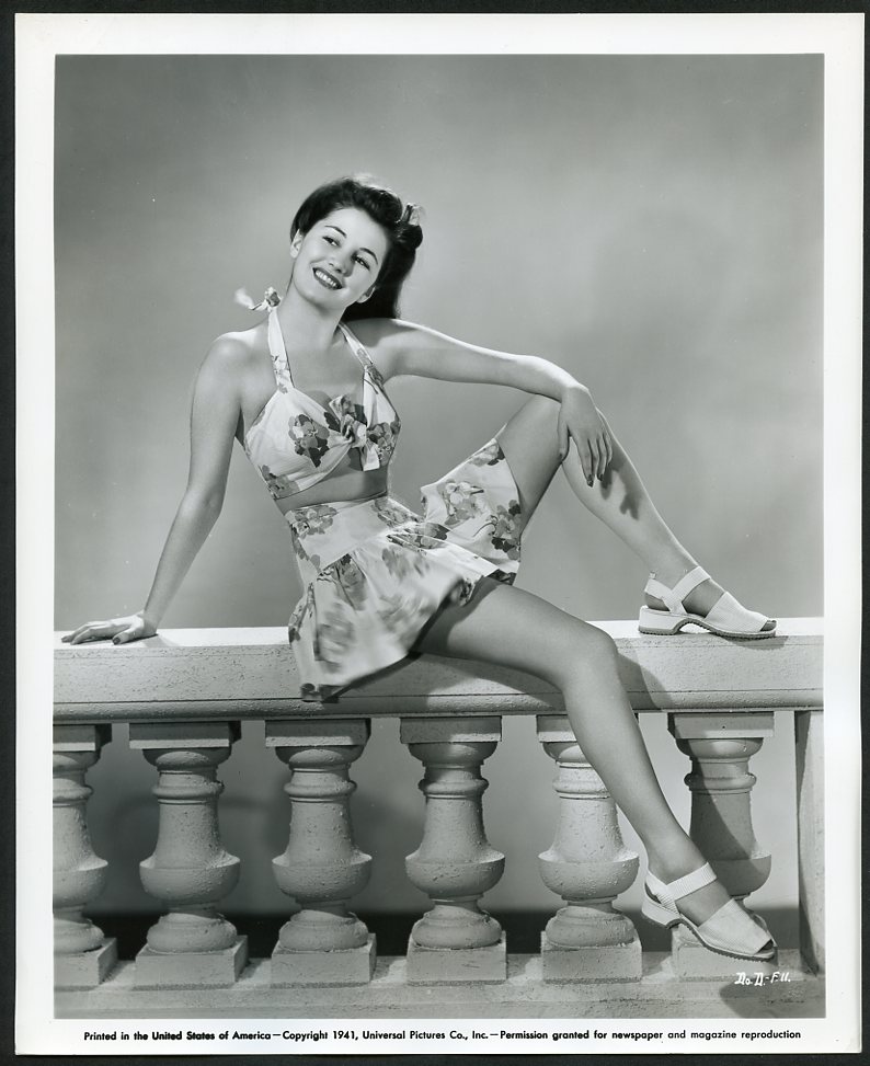 actor Dorothy Darrell large photo