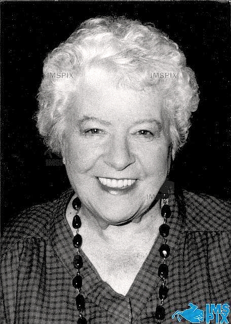 actor Irene Handl large photo