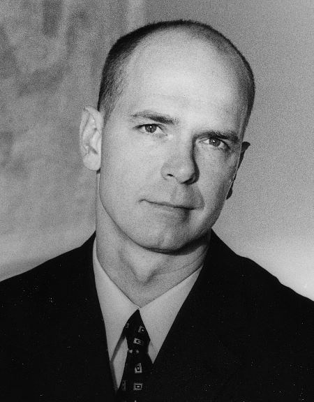 actor Tommy Smeltzer large photo