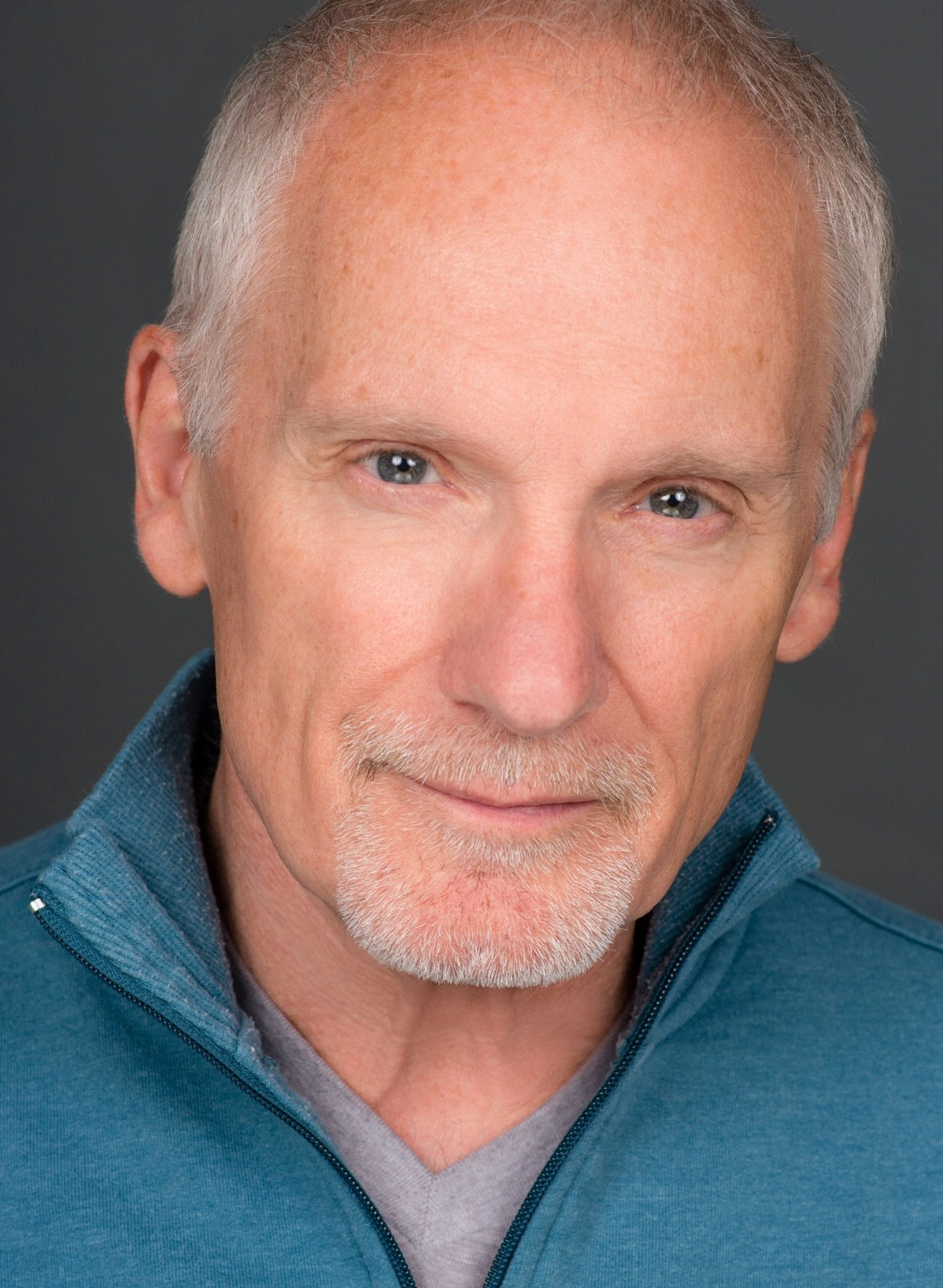 actor Doug McDade large photo