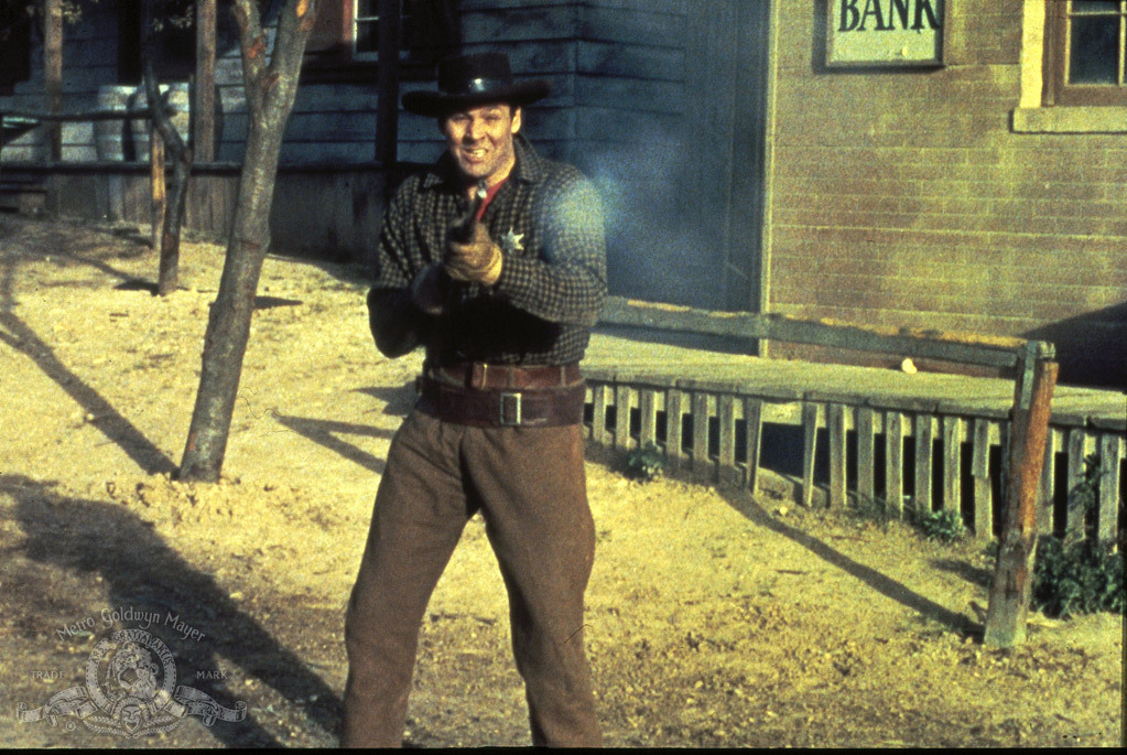 actor Chris Alcaide large photo