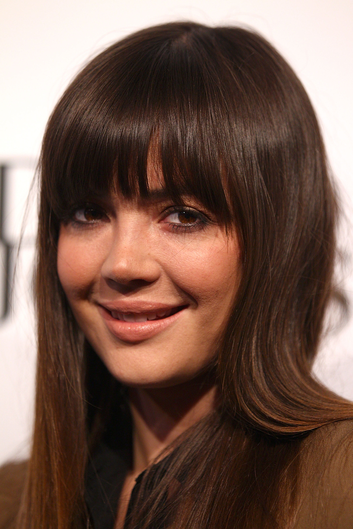 actor Emma Lung large photo