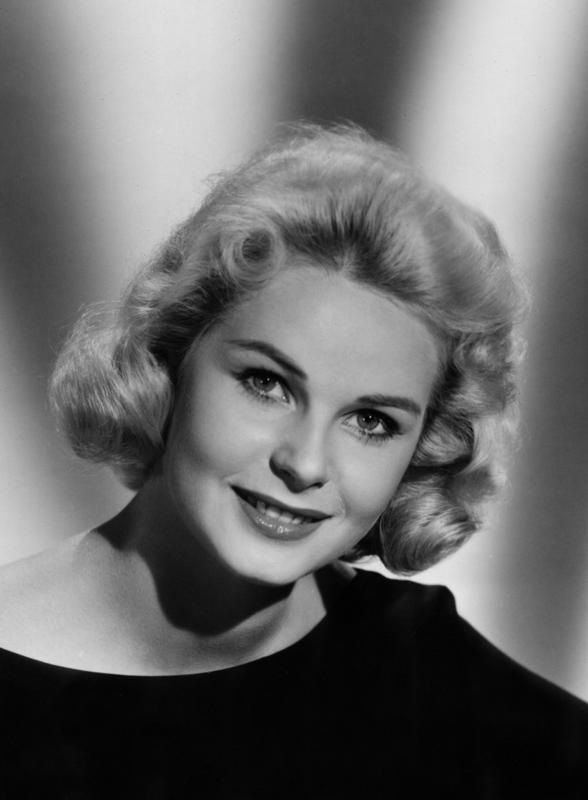 actor Ingrid Goude large photo