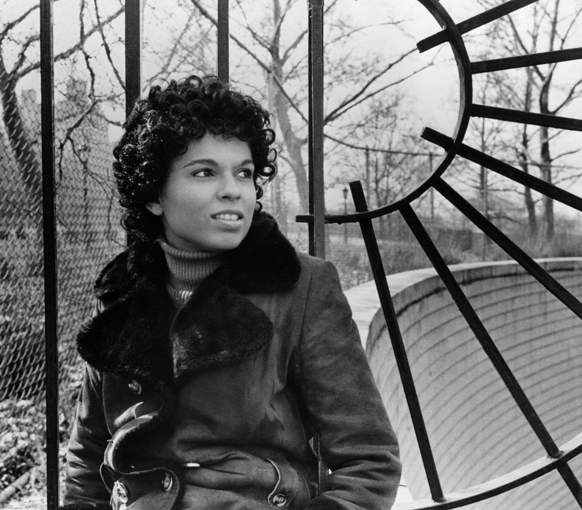 actor Gwenn Mitchell large photo