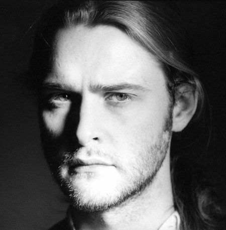 actor Scott Cleverdon large photo