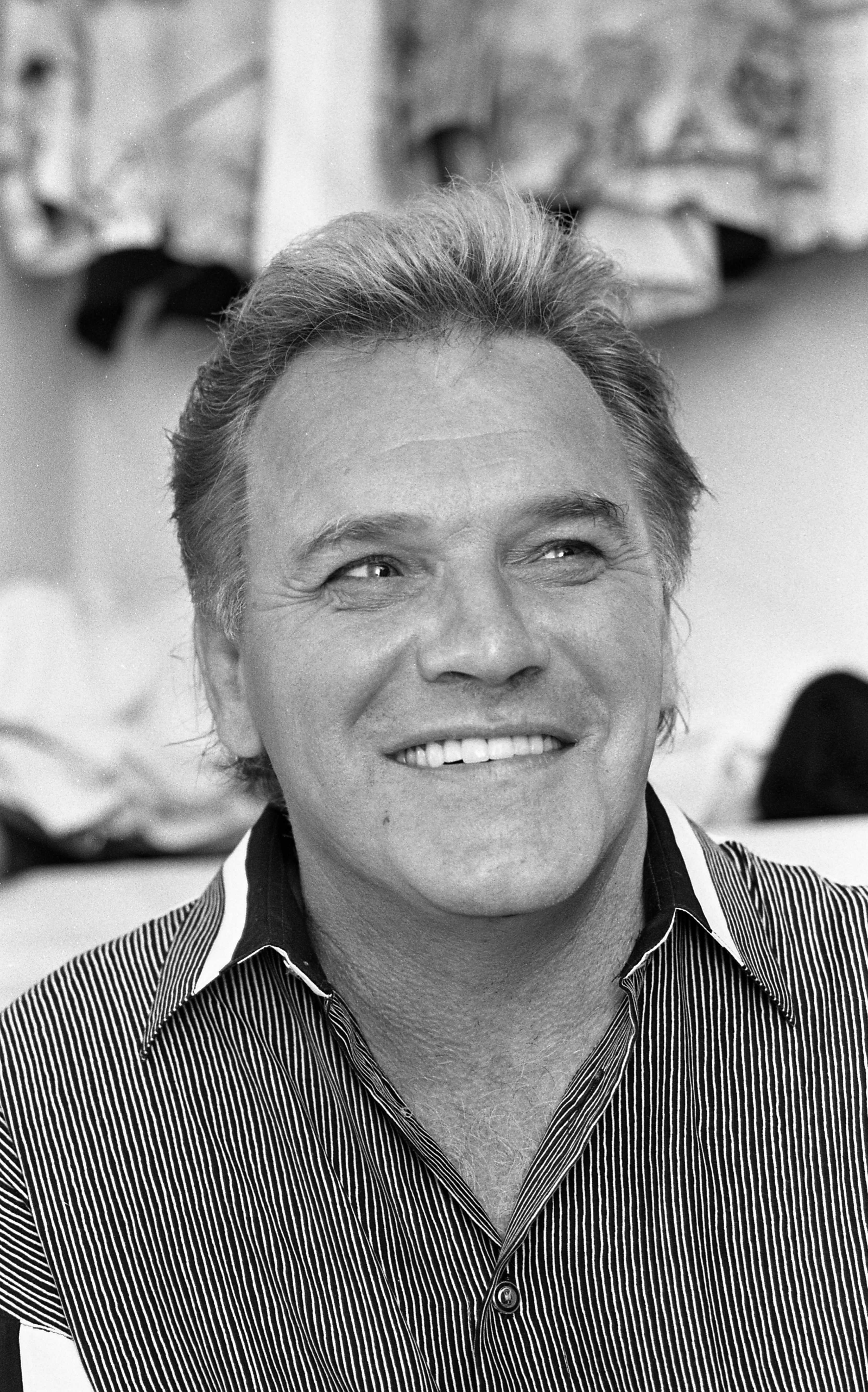 actor Freddie Starr large photo