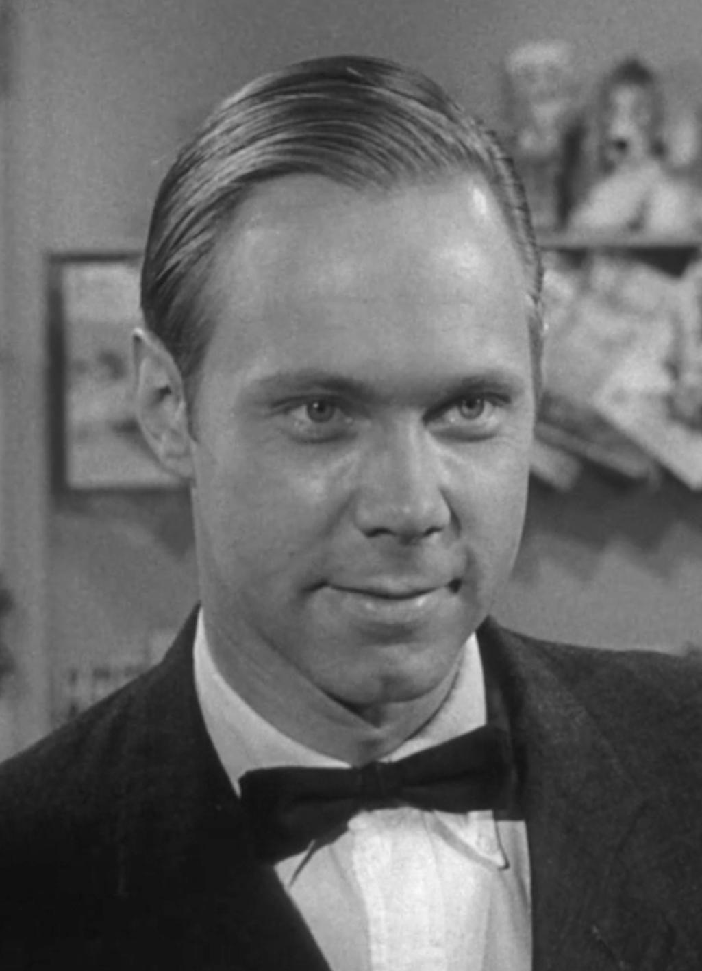 actor Bill Mullikin large photo