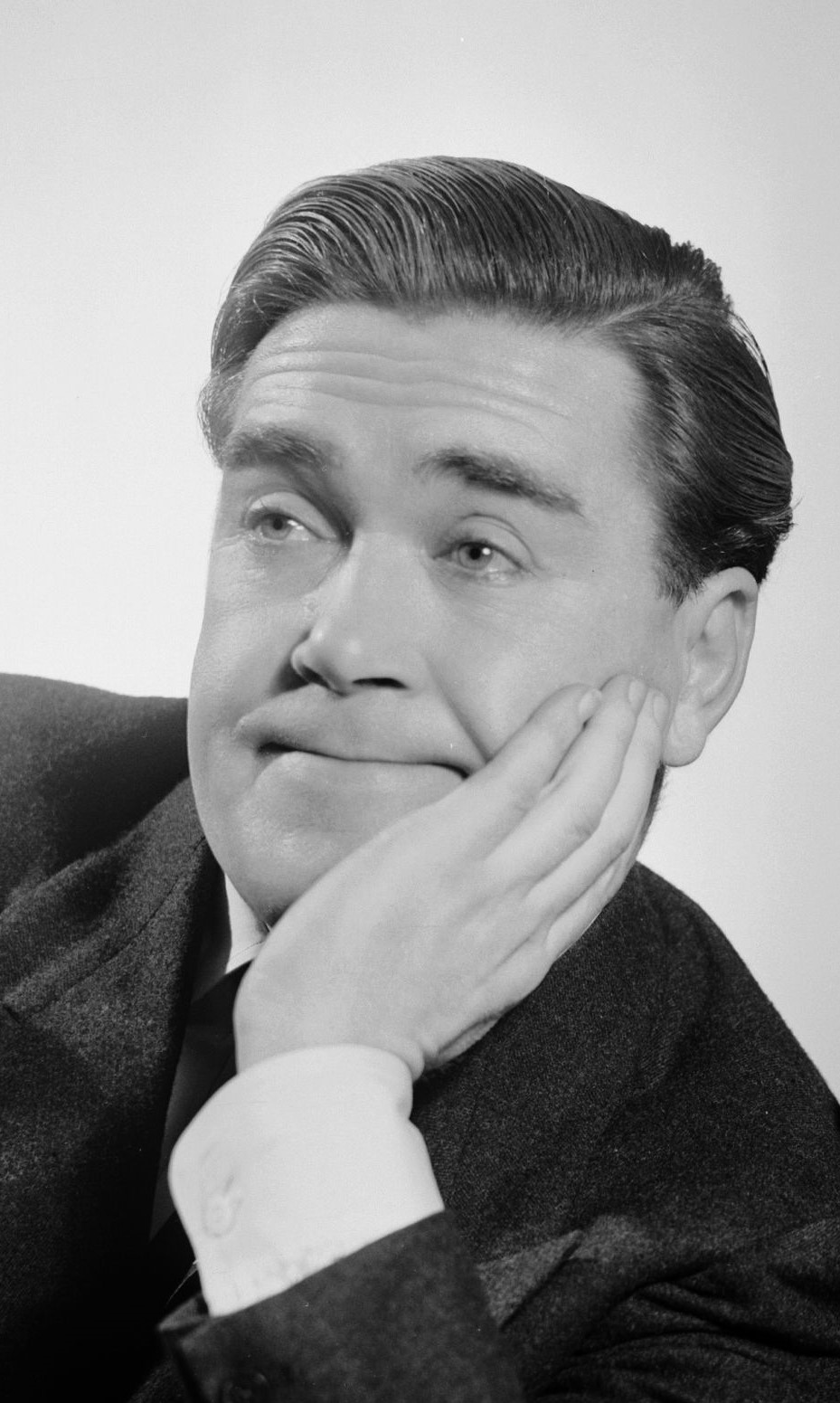 actor Peter Butterworth large photo
