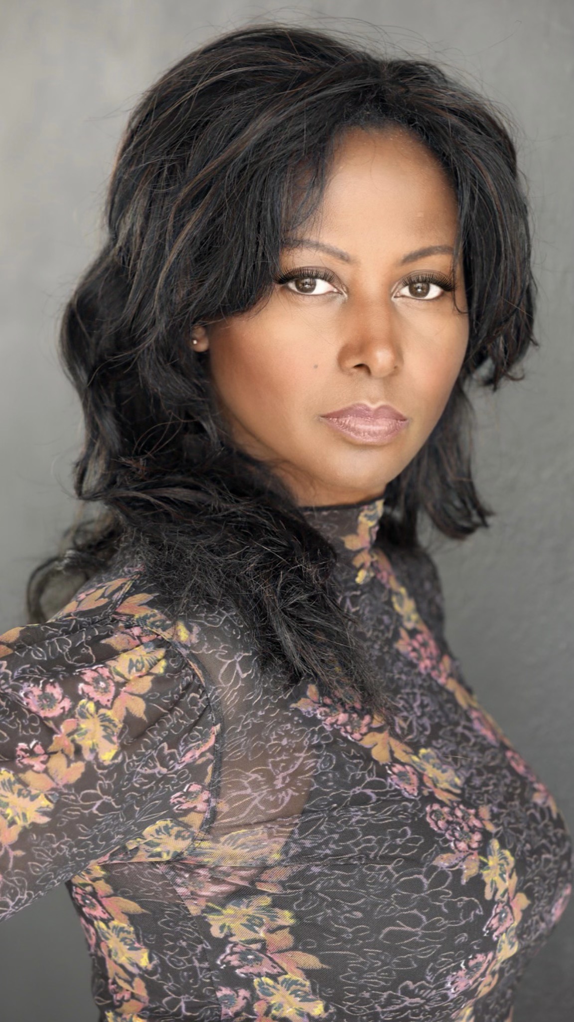 actor Elle Downs large photo