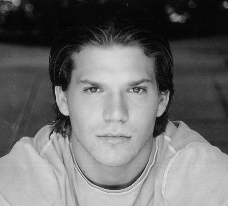 actor Jonathan Cauff large photo