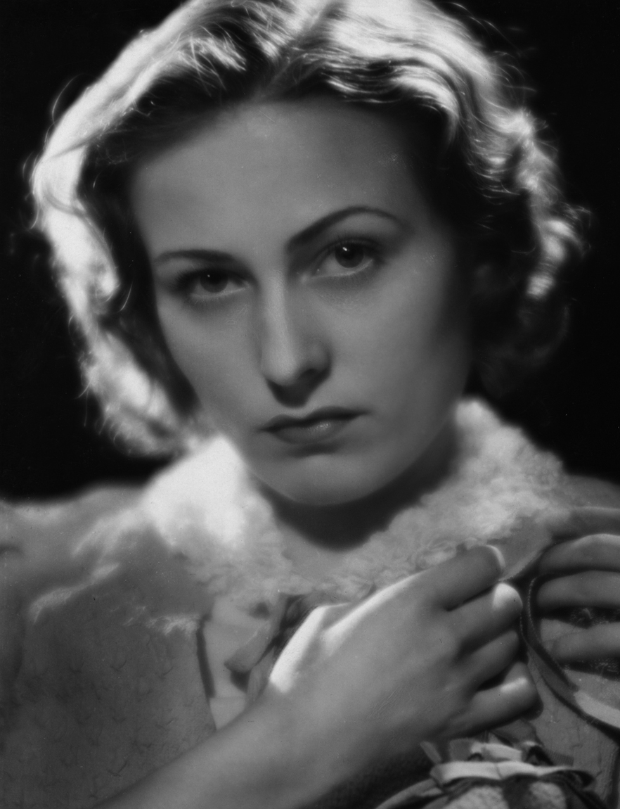 actor Carola Höhn large photo