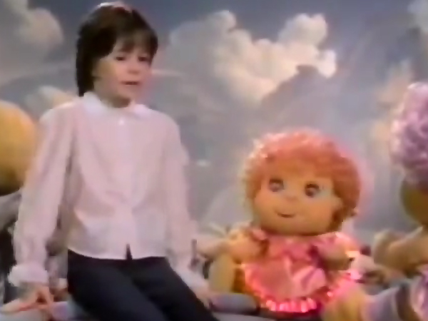 actor Gennie James large photo