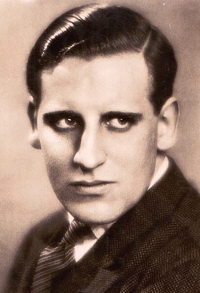 actor Max Adrian large photo