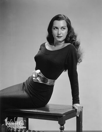 actor Connie Russell large photo