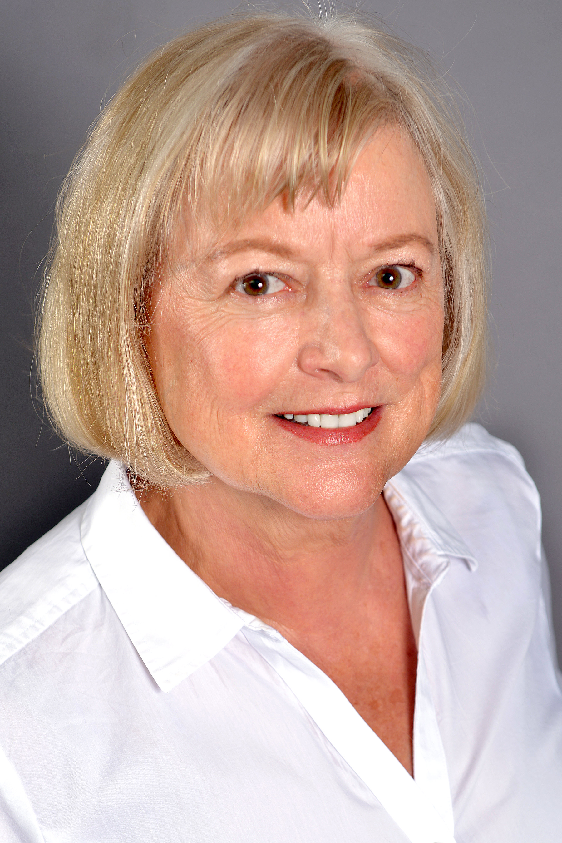 actor Margot Pinvidic large photo