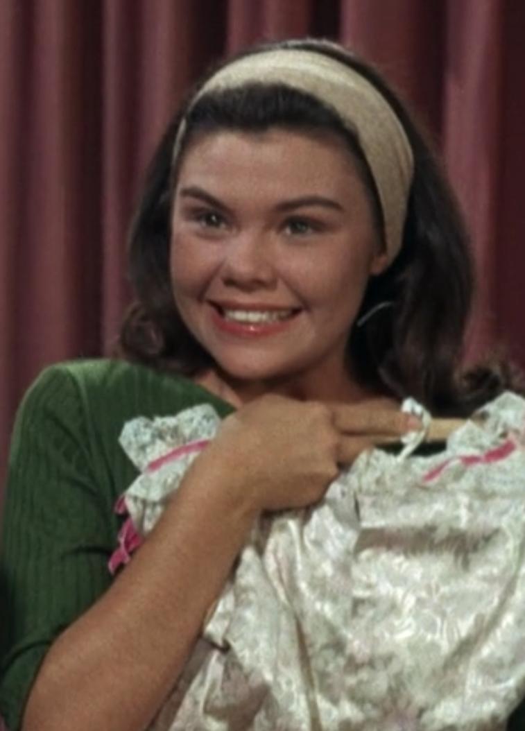 actor Cynthia Hull large photo