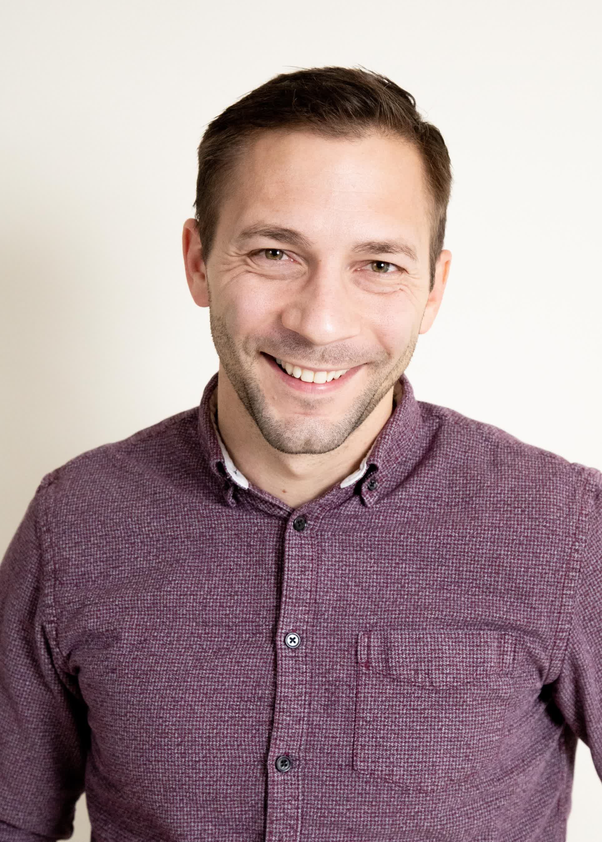 actor Dustin Harding large photo