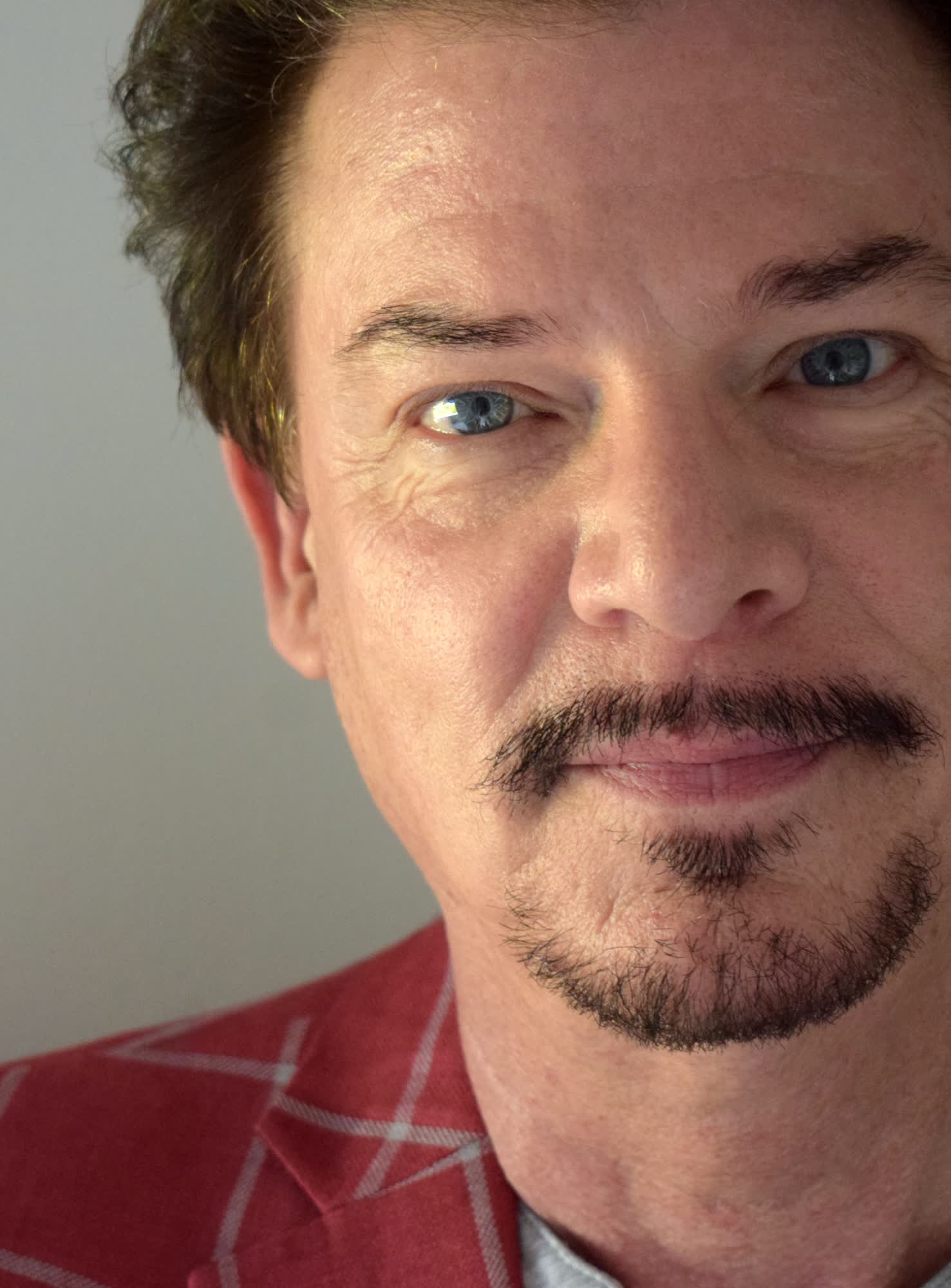 actor Ted Wells large photo