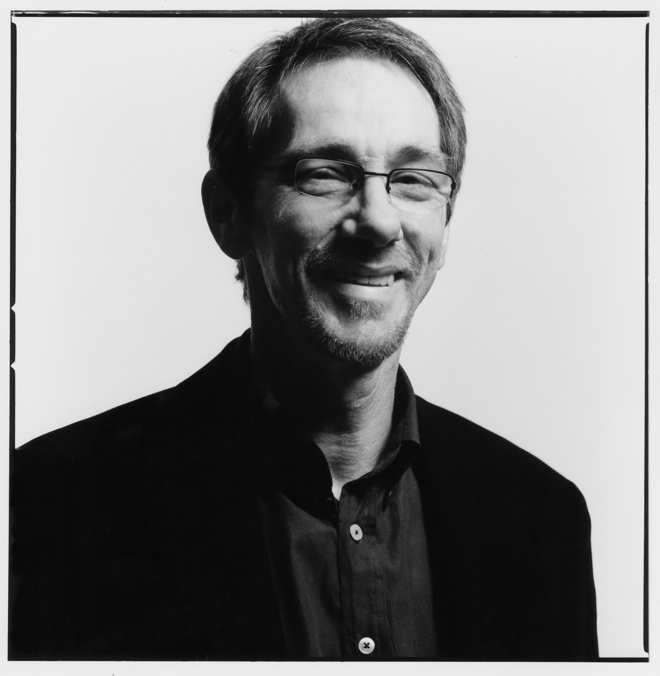 actor Kim Gyngell large photo