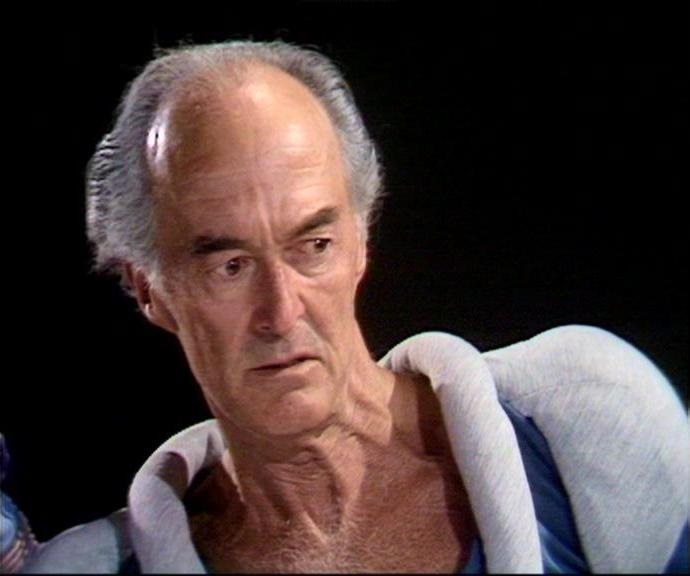 actor Ewen Solon large photo