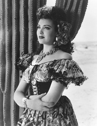 actor Linda Darnell large photo