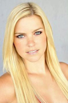 actor Michaela Gallo large photo