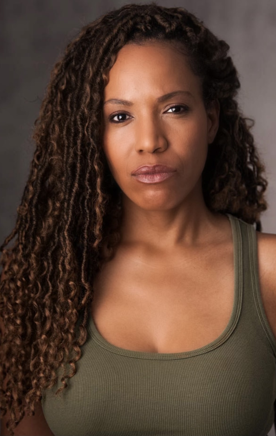 actor Ebony Jones large photo