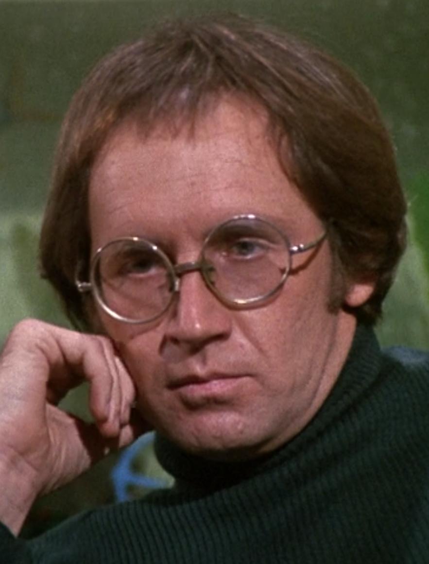 actor Henry Olek large photo