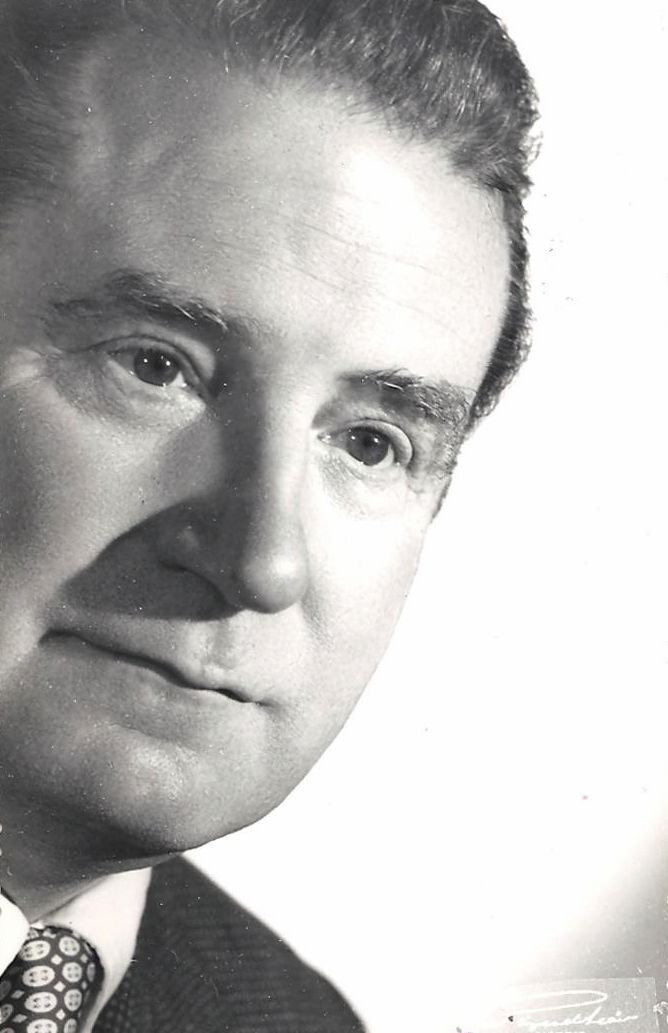 actor Félix Dafauce large photo