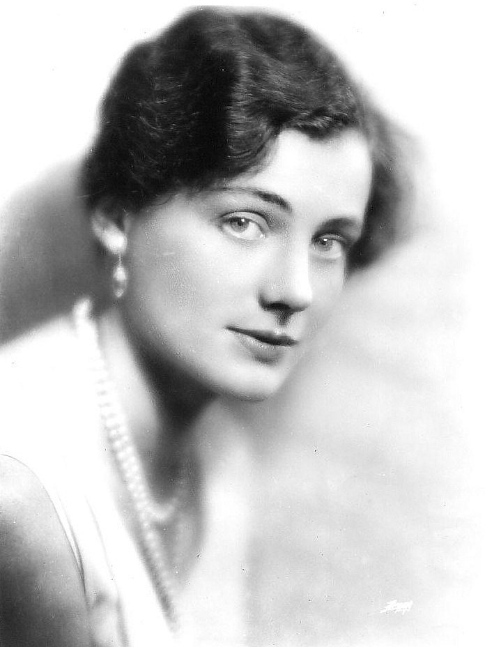 actor Frieda Inescort large photo