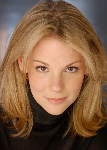 actor Rachael Huntley large photo