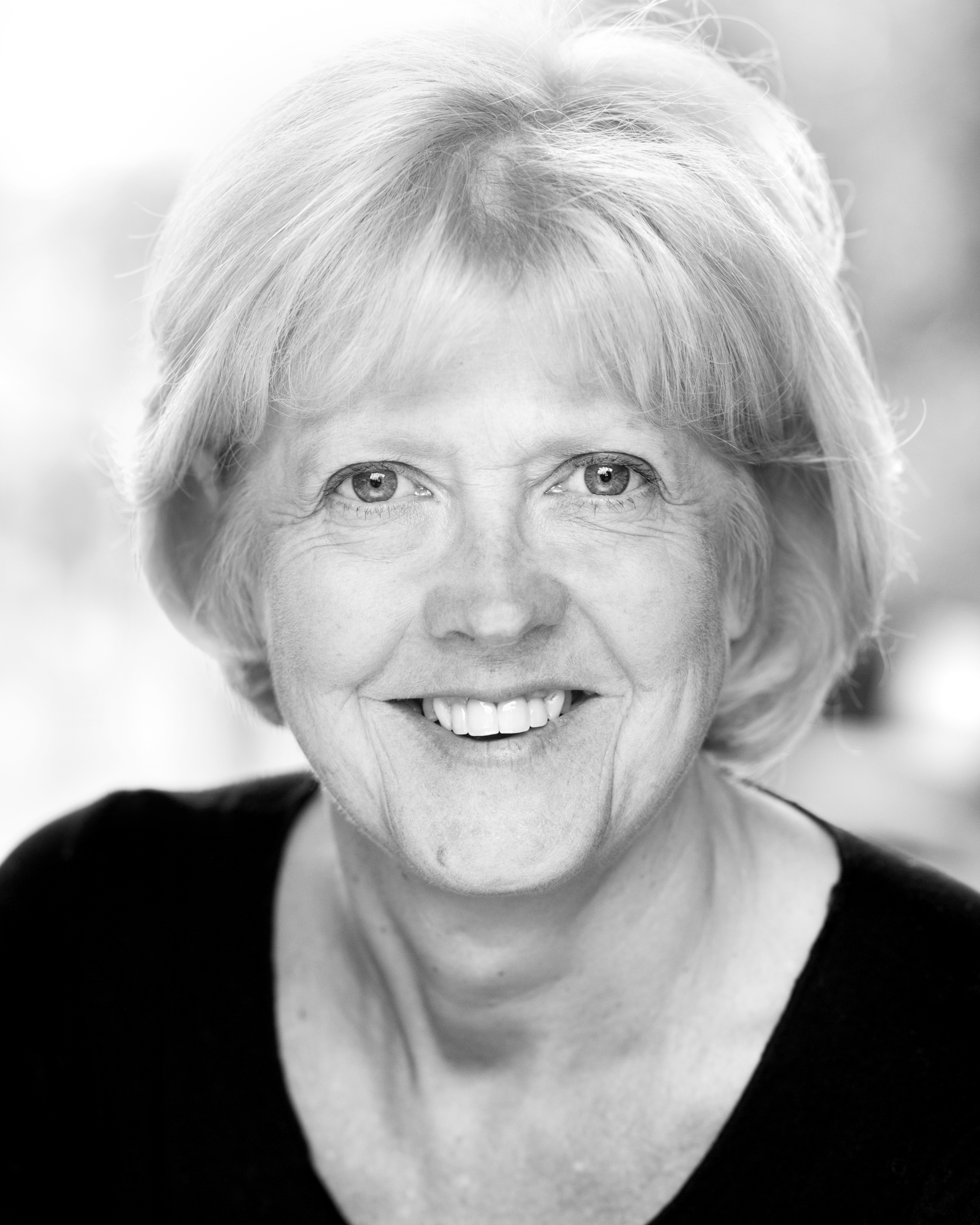 actor Eryl Maynard large photo