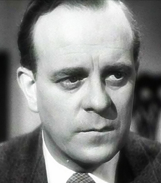 actor Lloyd Lamble large photo