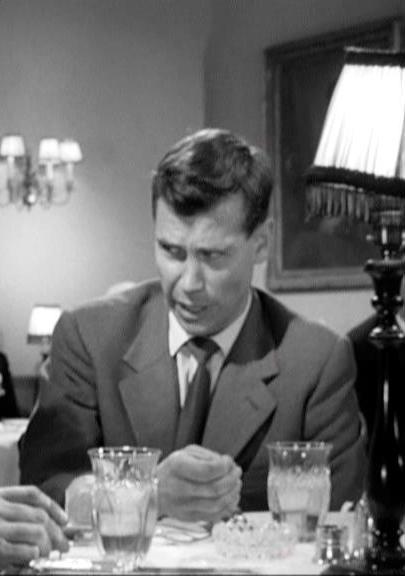 actor John Kelland large photo