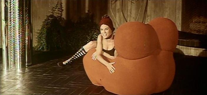 actor Donna Garrett large photo