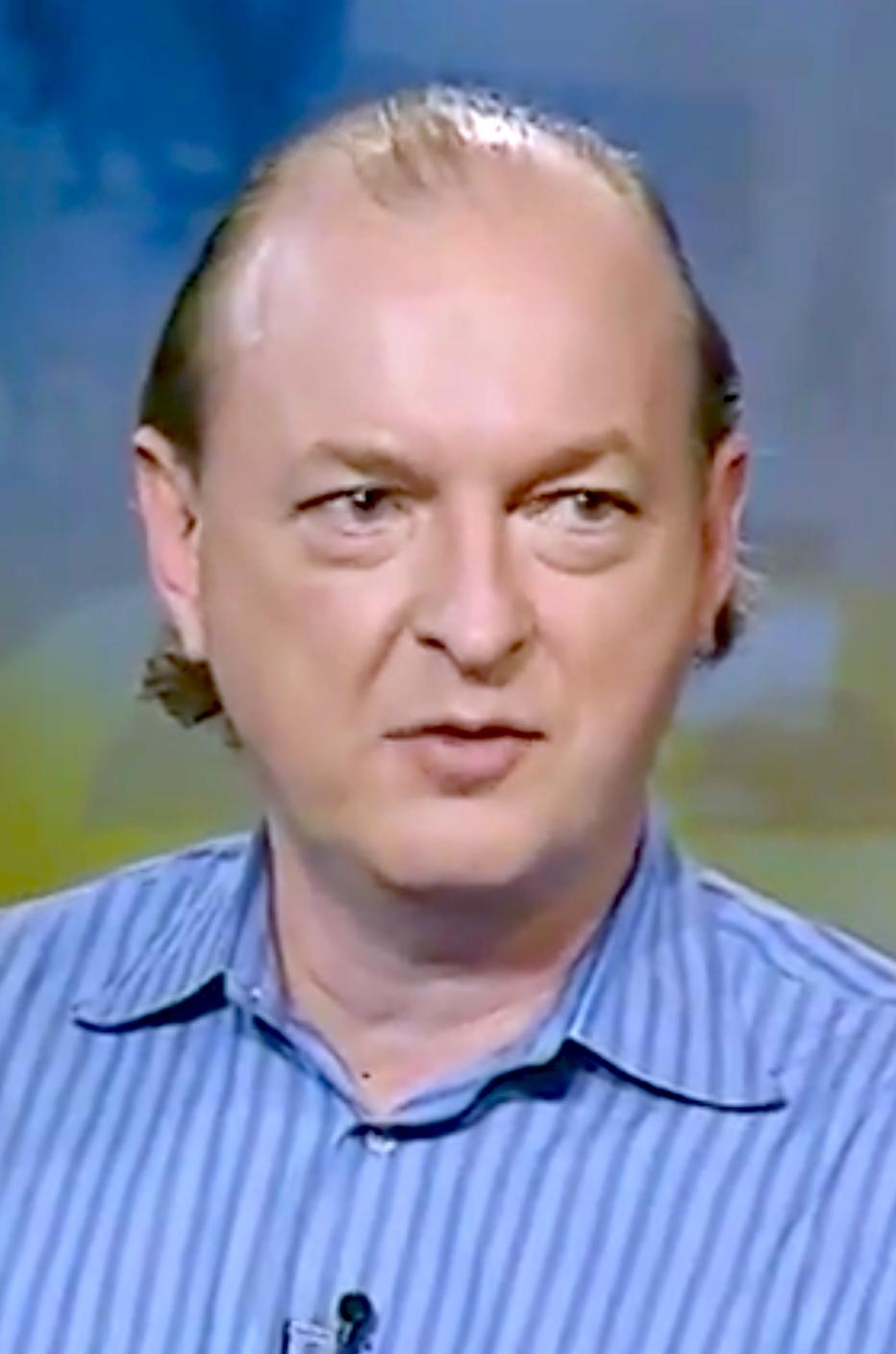 actor Dave Marsh large photo