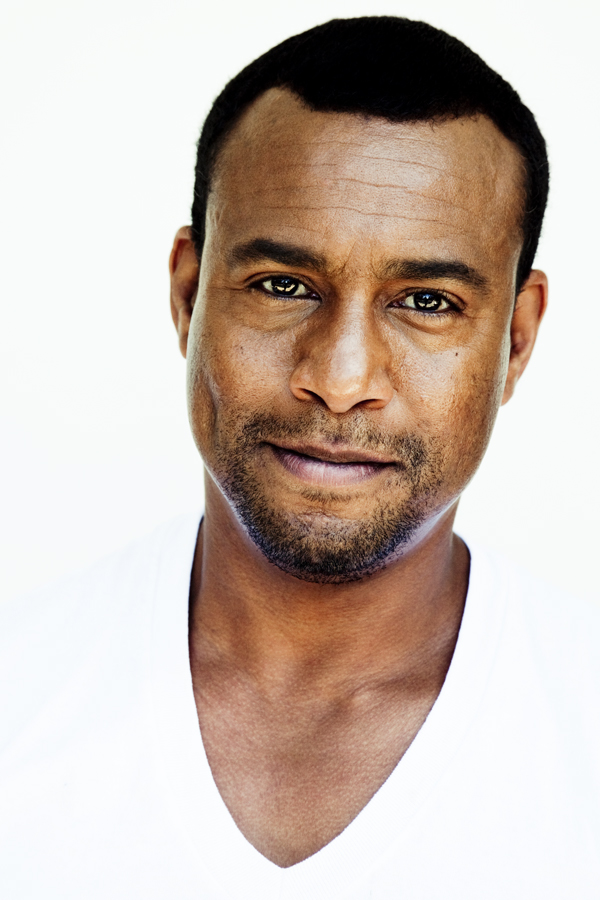 actor Nick Gillie large photo