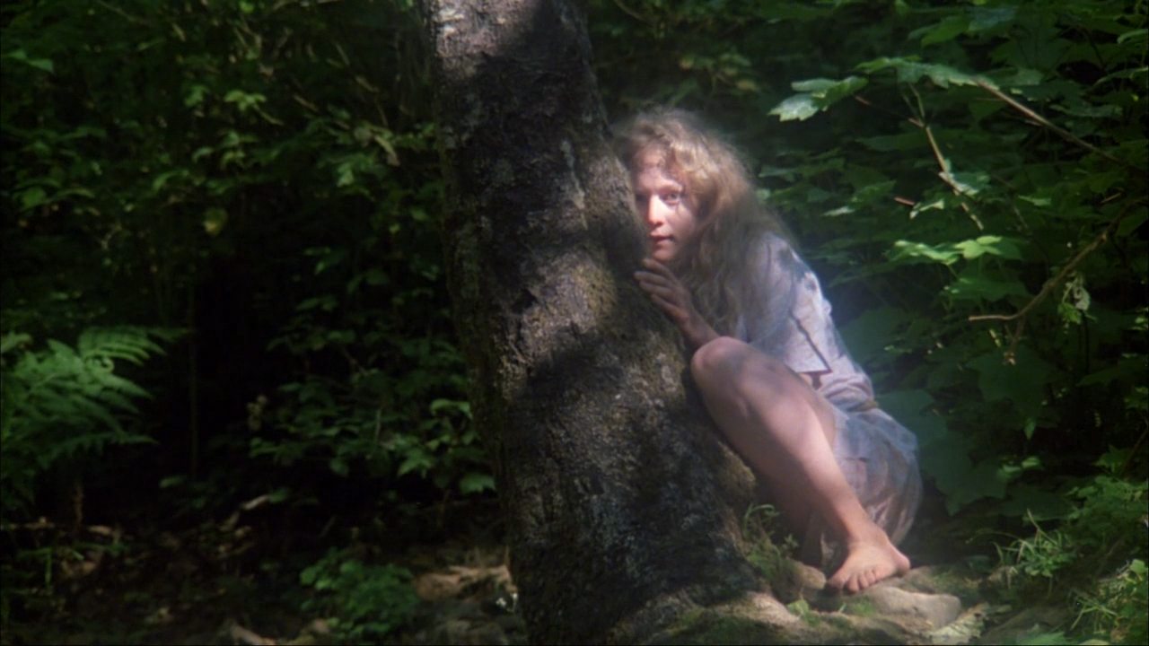 actor Katie Powell large photo