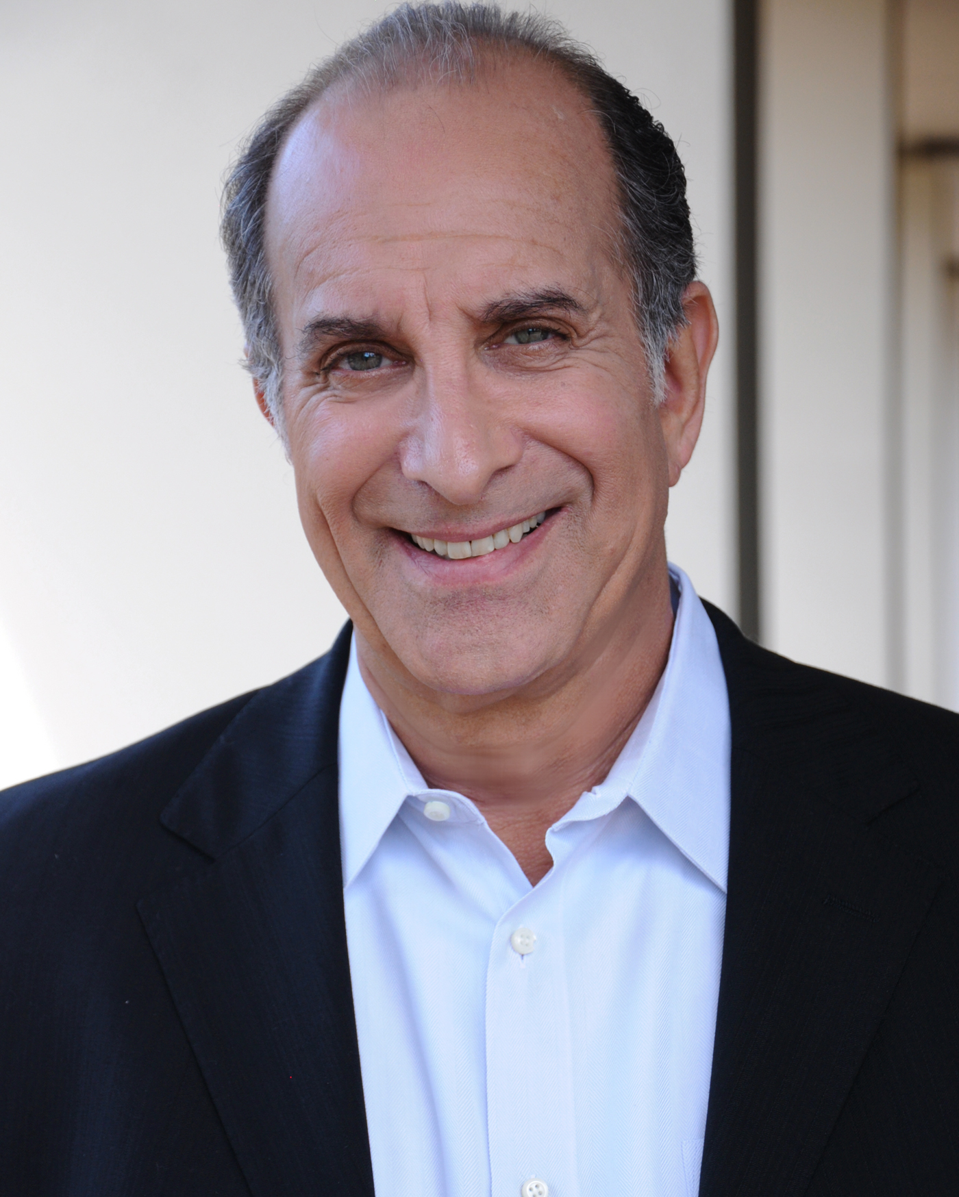 actor James Paradise large photo