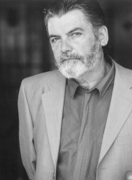 actor Antonio Mayans large photo