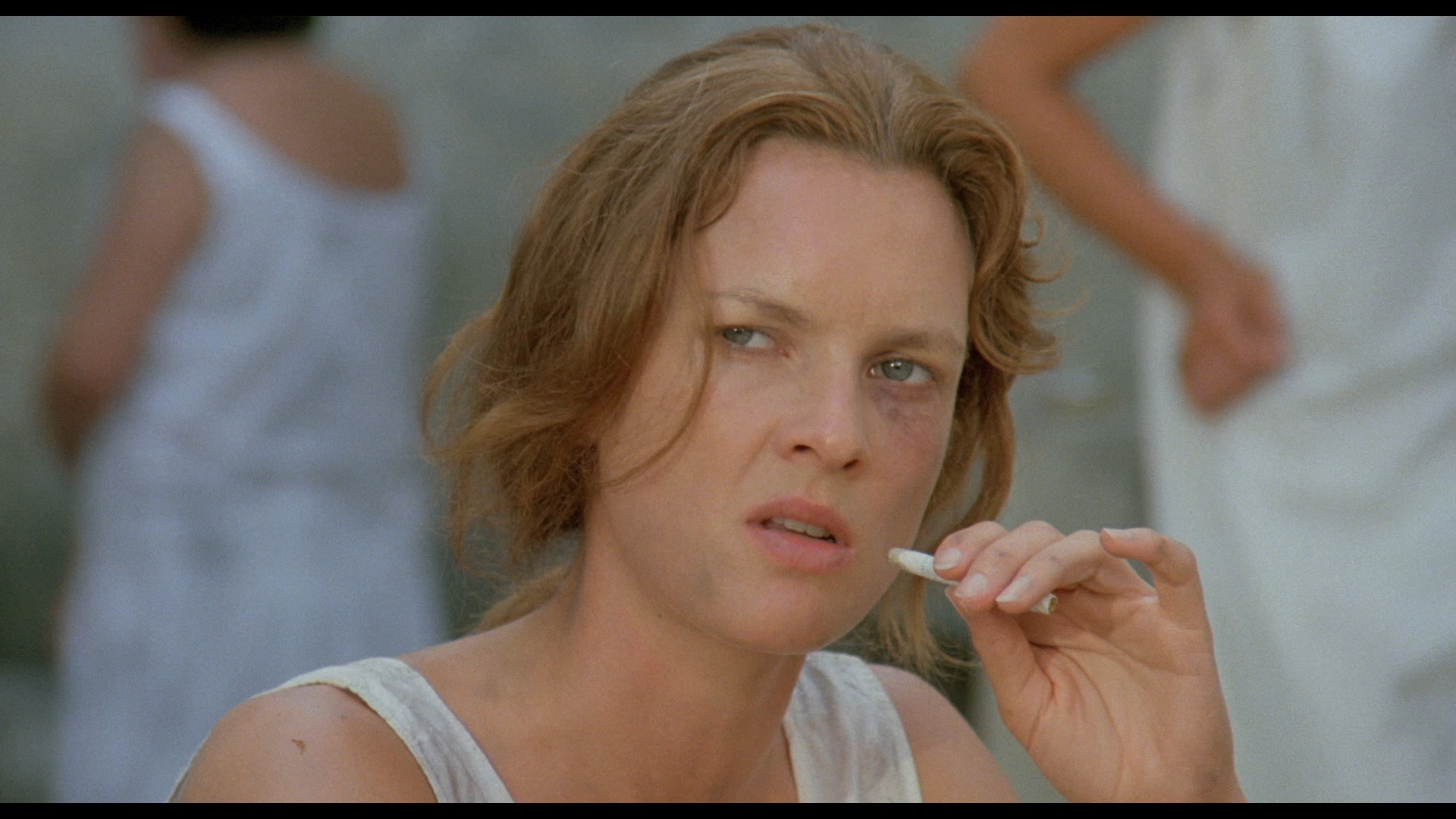 actor Kim Lonsdale large photo