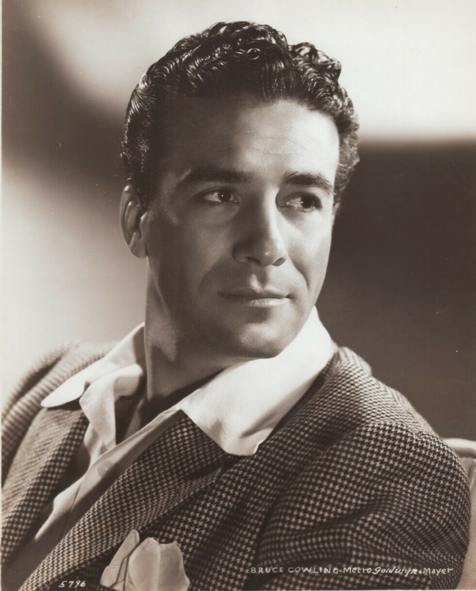 actor Bruce Cowling large photo