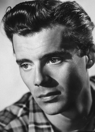 actor Dirk Bogarde large photo