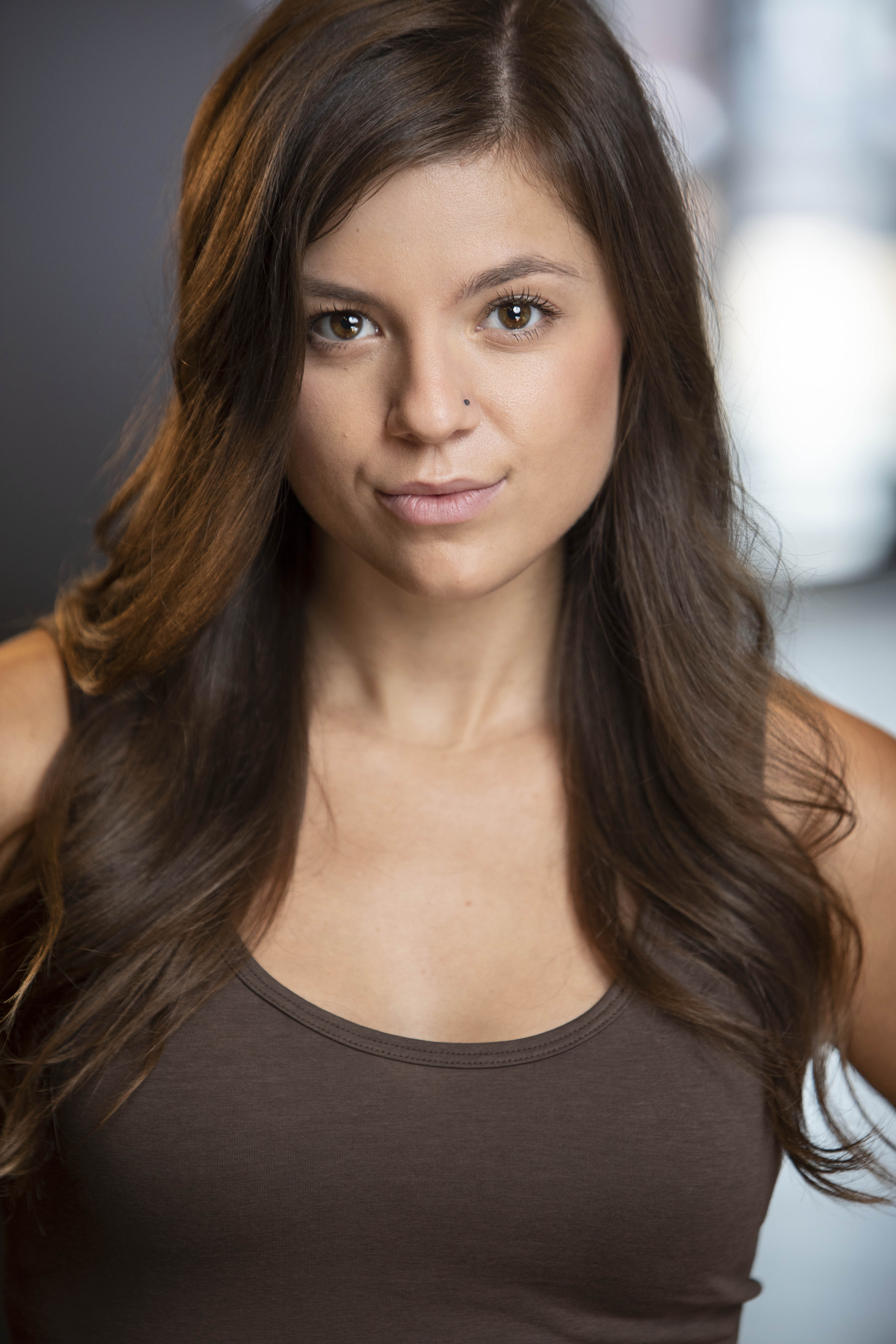 actor Aria Wallace large photo