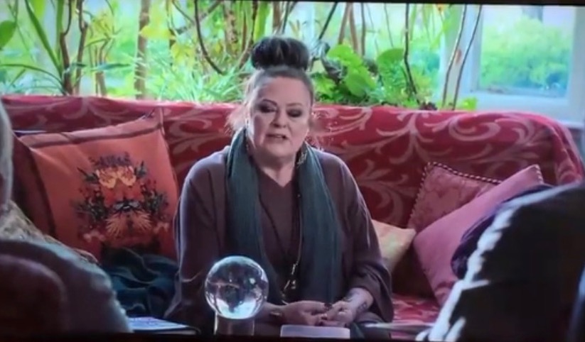 actor Kate Robbins large photo