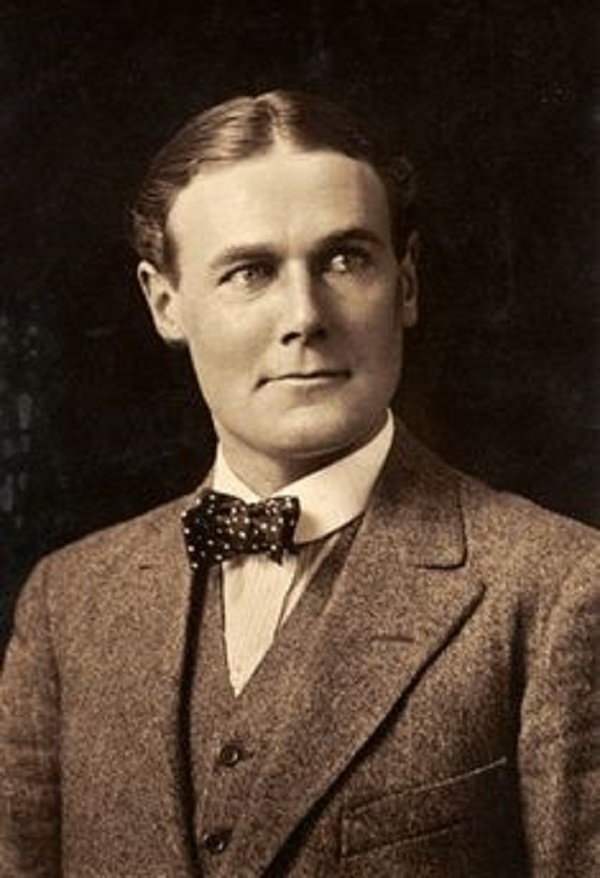 actor Stewart Rome large photo